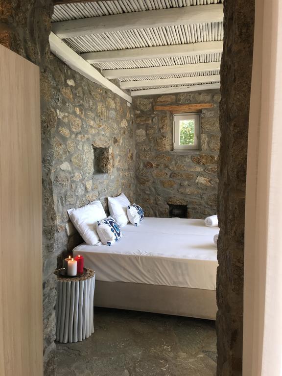 Megas Rooms 투를로스 외부 사진